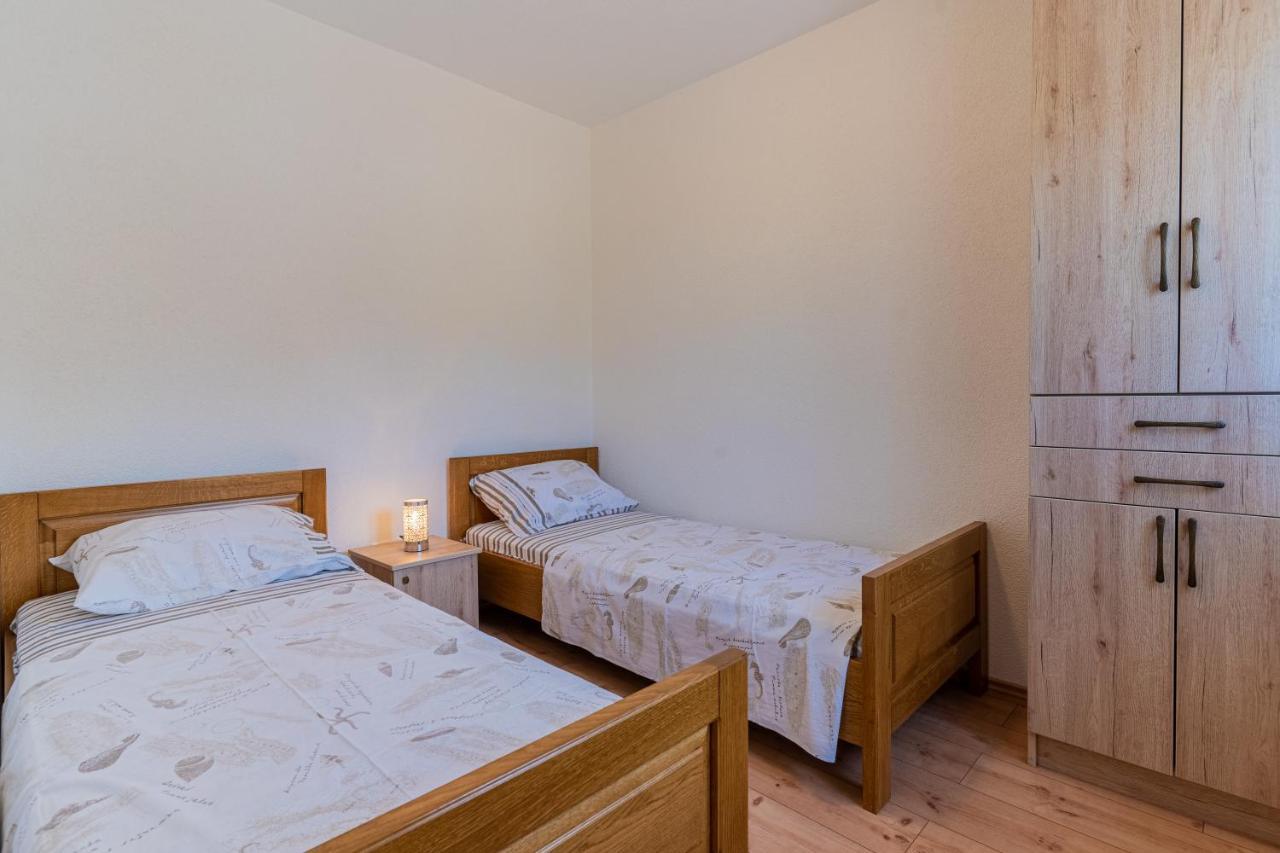 Apartment Jurasic Orlec Buitenkant foto