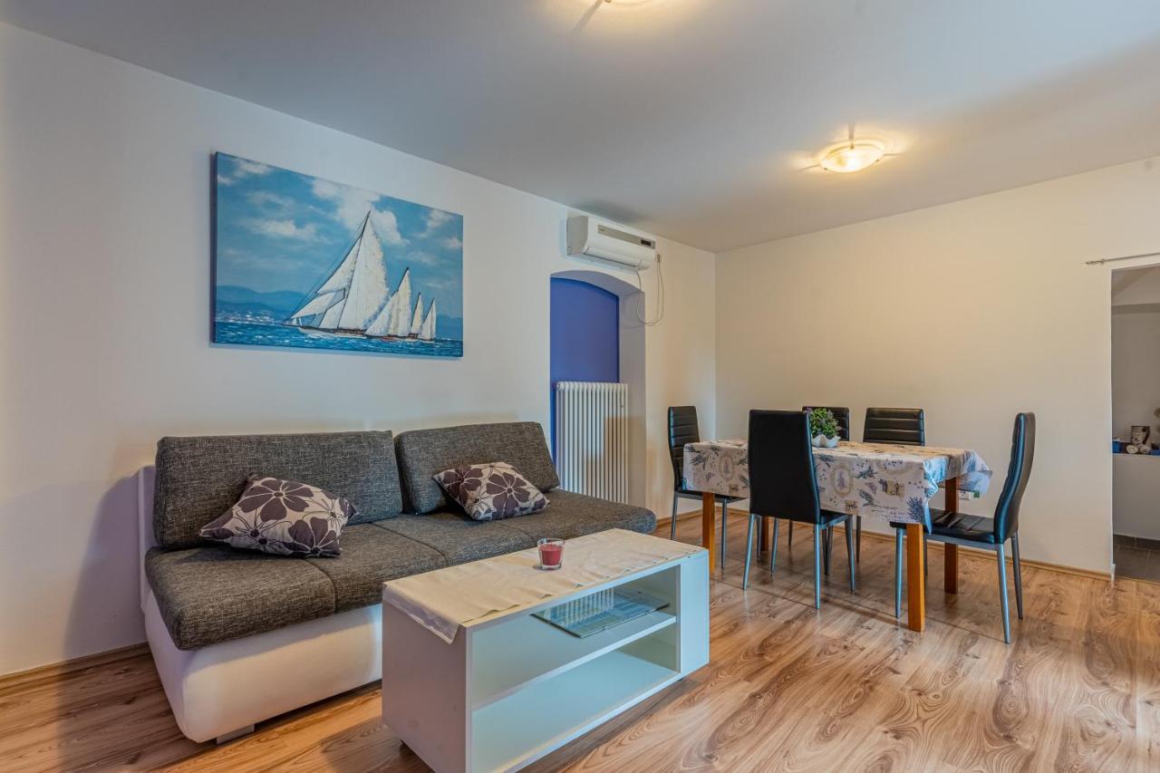 Apartment Jurasic Orlec Buitenkant foto