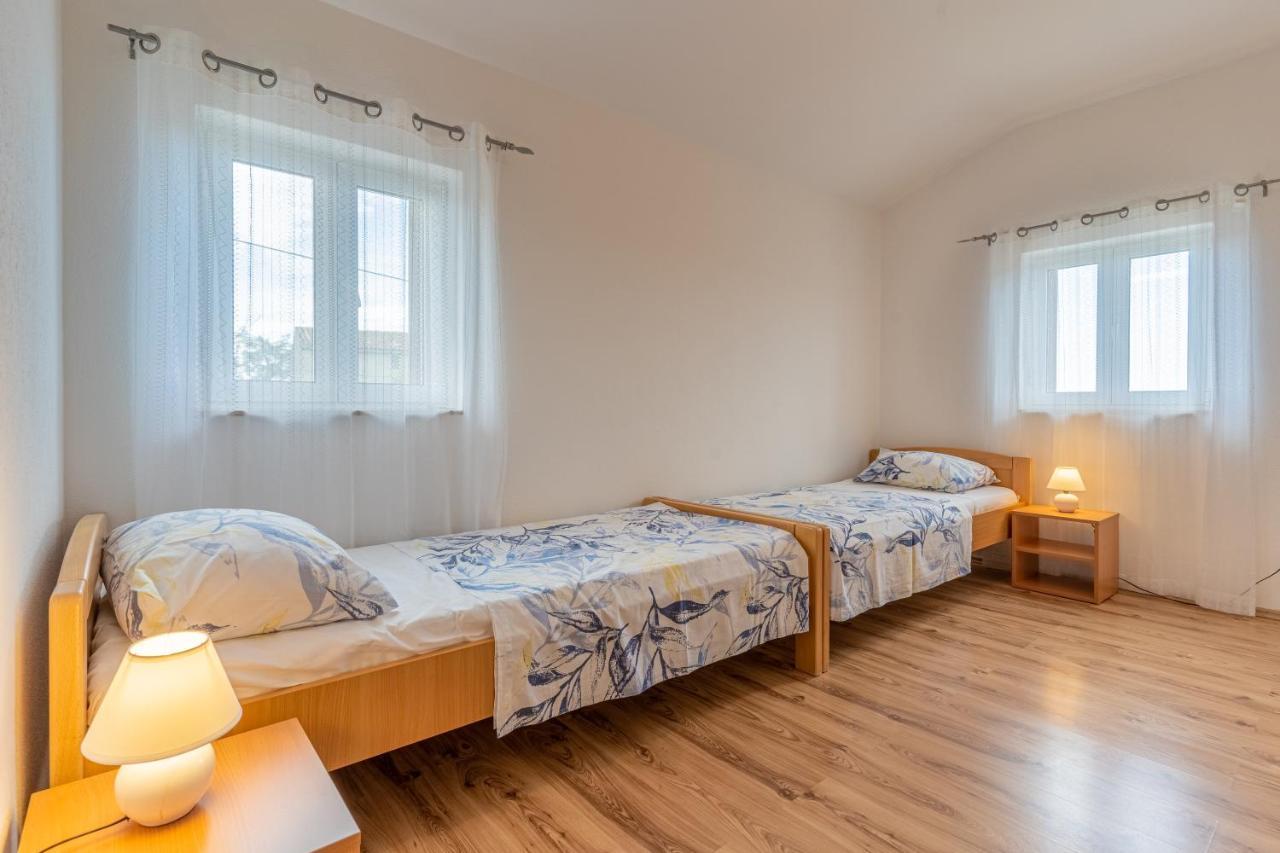 Apartment Jurasic Orlec Buitenkant foto